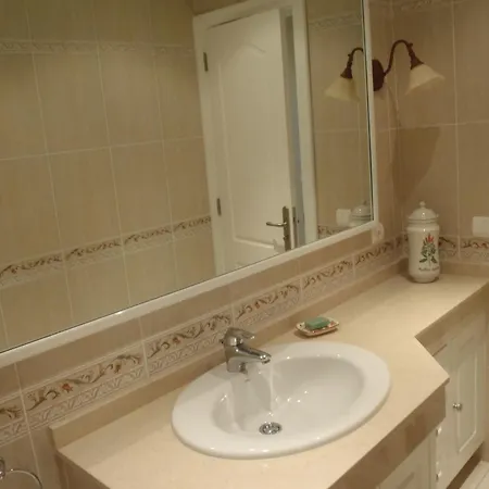 Luxurioese Mit Sonnenterrasse By Interhome Lejlighed *